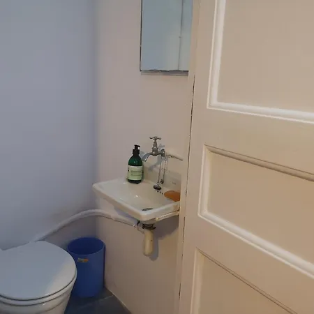 Aparteasy - Pure Gracia, Excellent Location Apartment *